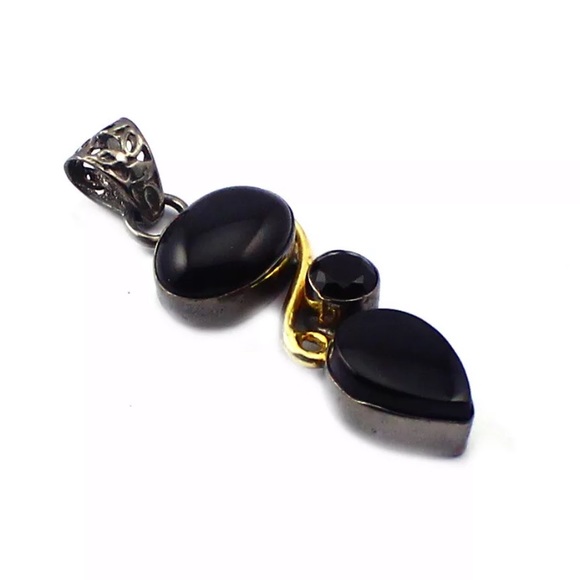 Cute Black onyx Rhodium Necklace w GF yellow chain - Picture 3 of 8